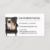 白黒のソファに座るパグ犬と猫のペット 名刺 (裏面)