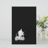 白黒のゾンビのデザイン 便箋 (スタンド正面)