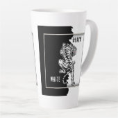 白黒のタイガーコーヒーマグ カフェラテマグ (右アングル)