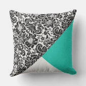 白黒のダマスク織の花のティール（緑がかった色）のターコイズパッチ クッション (裏面)