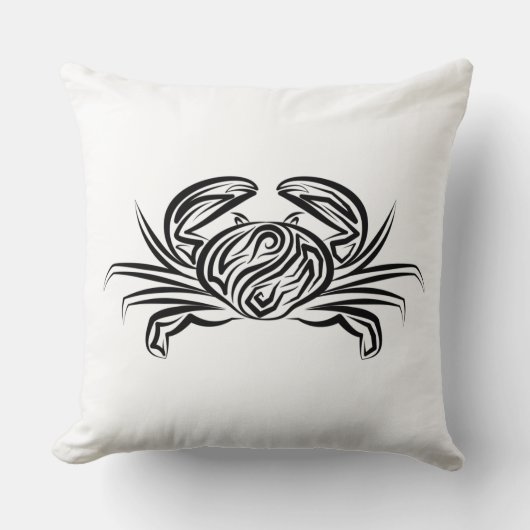 白黒のトライバルカニ クッション (正面)