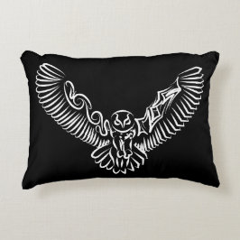 白黒のトライバル飛んでいるフクロウ アクセントクッション