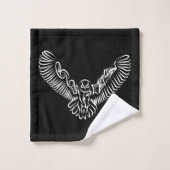 白黒のトライバル飛んでいるフクロウ バスタオルセット (ウォッシュタオル)