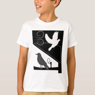 白黒のハトとワタリガラス Tシャツ