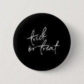 白黒のハロウィンボタン|のトリック・オア・トリート 缶バッジ (正面)