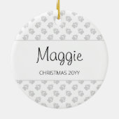 白黒のパピヨンかわいい犬と手つき セラミックオーナメント (裏面)