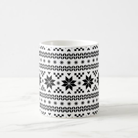 白黒のフェアスタイルパターン コーヒーマグカップ (中央)