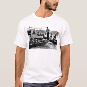 白黒のベニスのGONDOLIERS Tシャツ