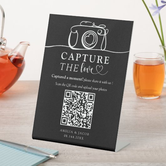 白黒のモダンウェディング Capture the love 台座サイン (インサイチュ)
