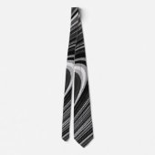 白黒のモダンストライプネクタイ ネクタイ (裏面)