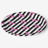 白黒のリボンにピンクのリボンの弓を付ストライプける ペーパープレート (アングル)