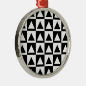 白黒の三角形の幾何形状パターン メタルオーナメント (右)
