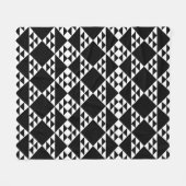 白黒の三角形パターンフリース フリースブランケット (正面(横))