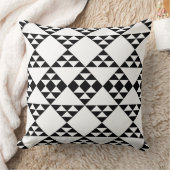 白黒の三角形パターン – 装飾用クッション クッション (ブランケット)