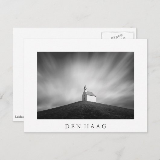 白黒の丘の上の教会 ポストカード (正面/裏面)
