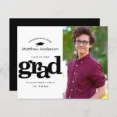 白黒の予算内の写真の卒業式への招待 (正面/裏面)