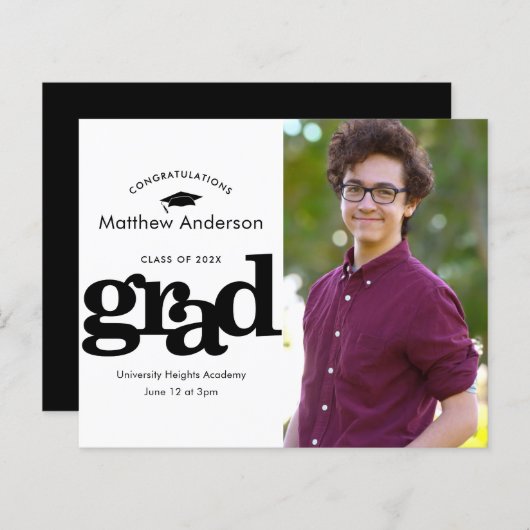 白黒の予算内の写真の卒業式への招待 (正面/裏面)