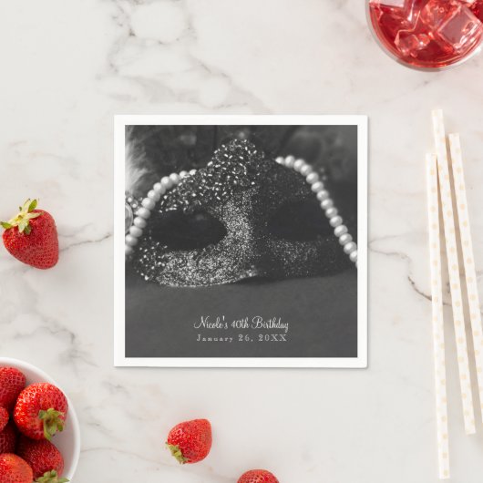 白黒の仮装マスクと真珠パーティー スタンダードカクテルナプキン (インサイチュ)