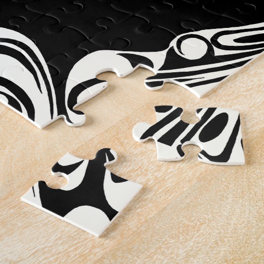 白黒の入れ墨されたジプシーの女性 ジグソーパズル (側面)