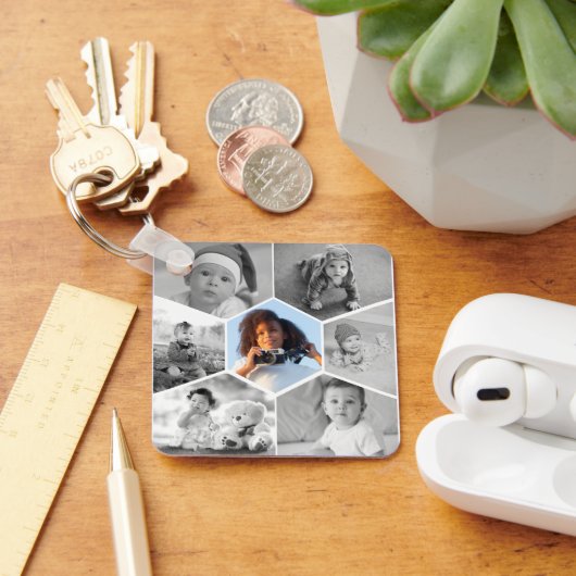 白黒の六角フォトコラージュ キーホルダー (デスク)