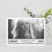 白黒の写真モダンのストライプ卒業 招待状 (スタンド正面)