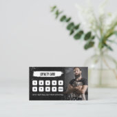 白黒の写真錆びたバーバーバーショップメンズひげそり ロイヤリティカード (スタンド正面)