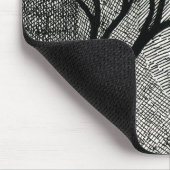 白黒の冬の木そして月 マウスパッド (コーナー)