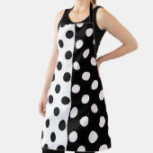 白黒の半色分割の逆水玉模様 エプロン (インサイチュ)