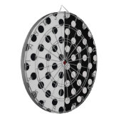 白黒の半色分割の逆水玉模様 ダーツボード (正面左)