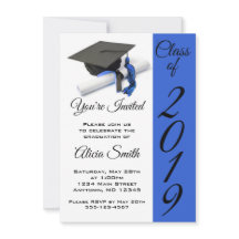 白黒の卒業キャップとタッセル