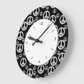 白黒の和平サイン ラージ壁時計 (傾斜)