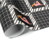 白黒の四角とピンクと茶色の犬 ラッピングペーパー (ロールコーナー)