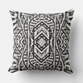 白黒の多層パターンクッション クッション (正面)