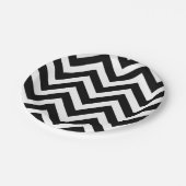 白黒の大きい山形のストライプ ペーパープレート (アングル)