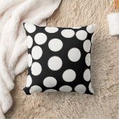 白黒の大きい点。 クッション (ブランケット)