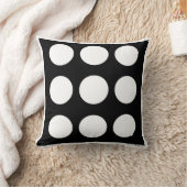 白黒の大水玉模様枕 クッション (ブランケット)
