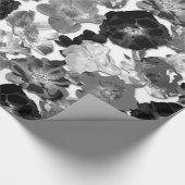 白黒の大開花バラ ラッピングペーパー (角)