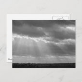 白黒の太陽光線 ポストカード (正面/裏面)