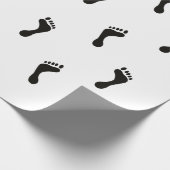 白黒の小さな裸の足 ラッピングペーパー (角)