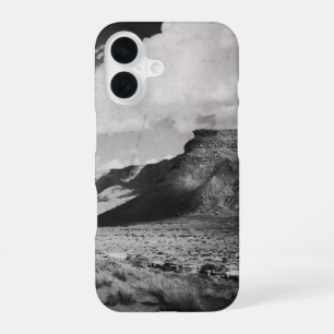 白黒の山の景観写真 iPhone 16ケース