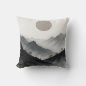 白黒の山の風景 クッション (正面)