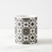 白黒の幾何学模様 コーヒーマグカップ (中央)