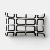 白黒の幾何学的パターン ランバークッション (裏面)