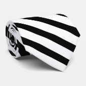 白黒の広いタキシードのストライプ ネクタイ (ロール)