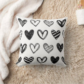 白黒の手書きハート愛 クッション (ブランケット)