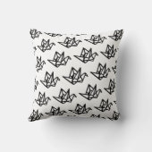 白黒の折り紙クレーンリノカット クッション (裏面)