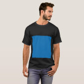 白黒の時計が付いた青い背景 Tシャツ (正面フル)
