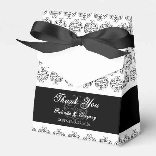 白黒の書道ヴィンテージダマスコウェディング フェイバーボックス (正面サイド)
