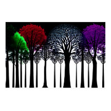 白黒の森の赤い緑の紫のスプラッシュ