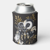 白黒の歌いヤギのインクイラストレーション 缶クーラー (缶裏面)